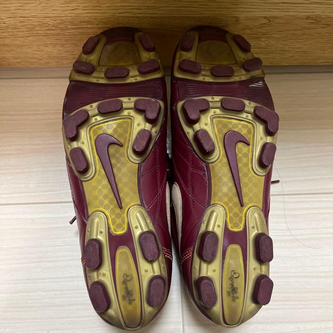 NIKE ティエンポ　ロナウジーニョモデル