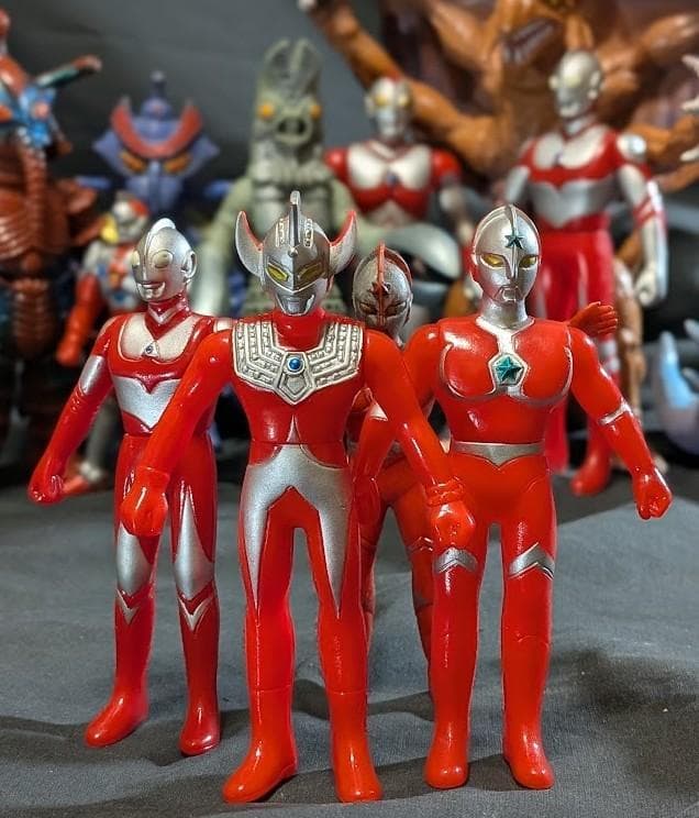 ウルトラマン80＆バルタン星人5代目・グレート＆ゲルガドン他（バンダイ）10体