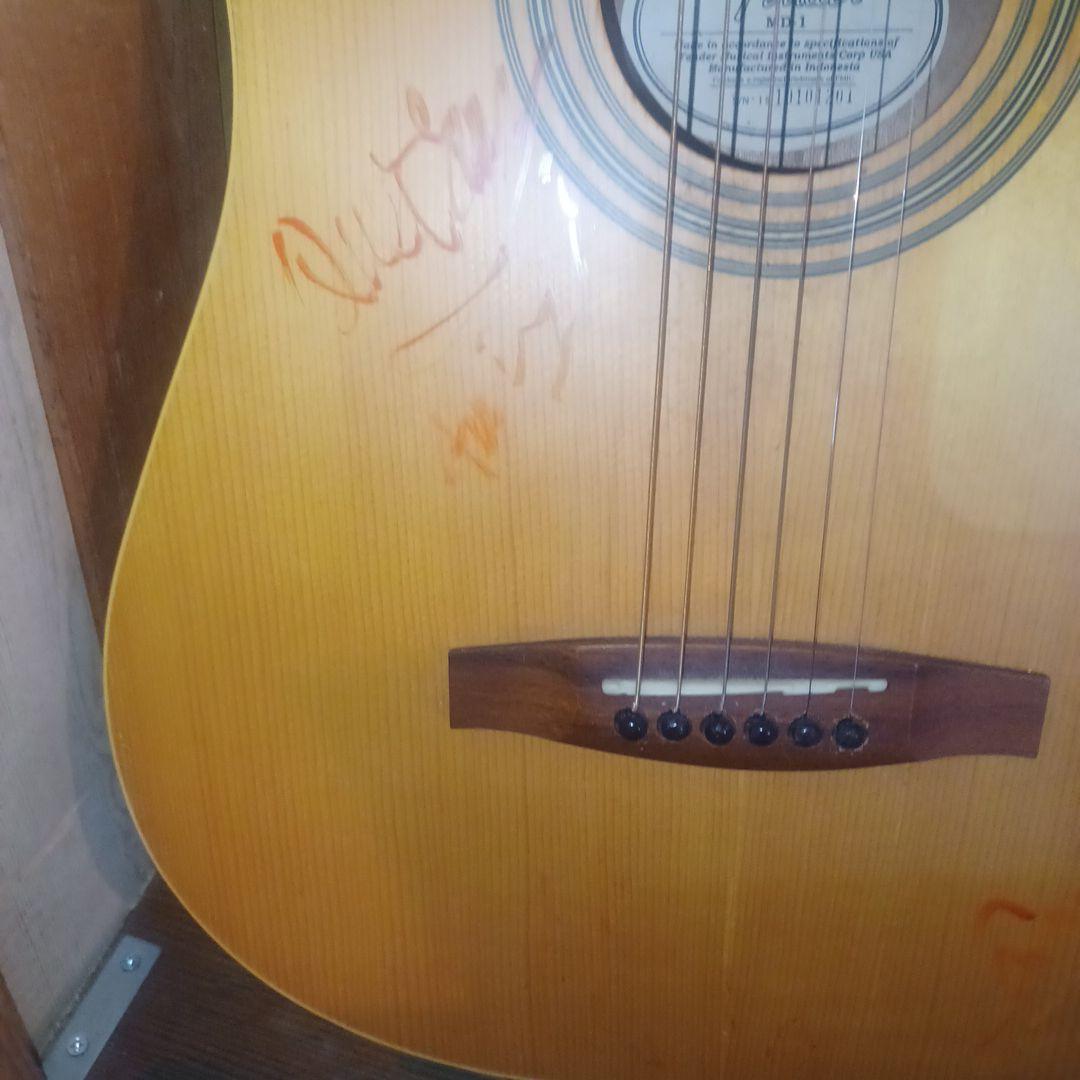 7*p様 Fenderミニアコースティックギター