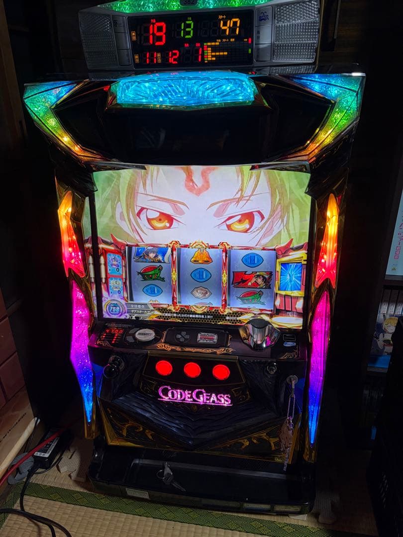 パチスロ　コードギアス　R2　不要機　データランプ付き