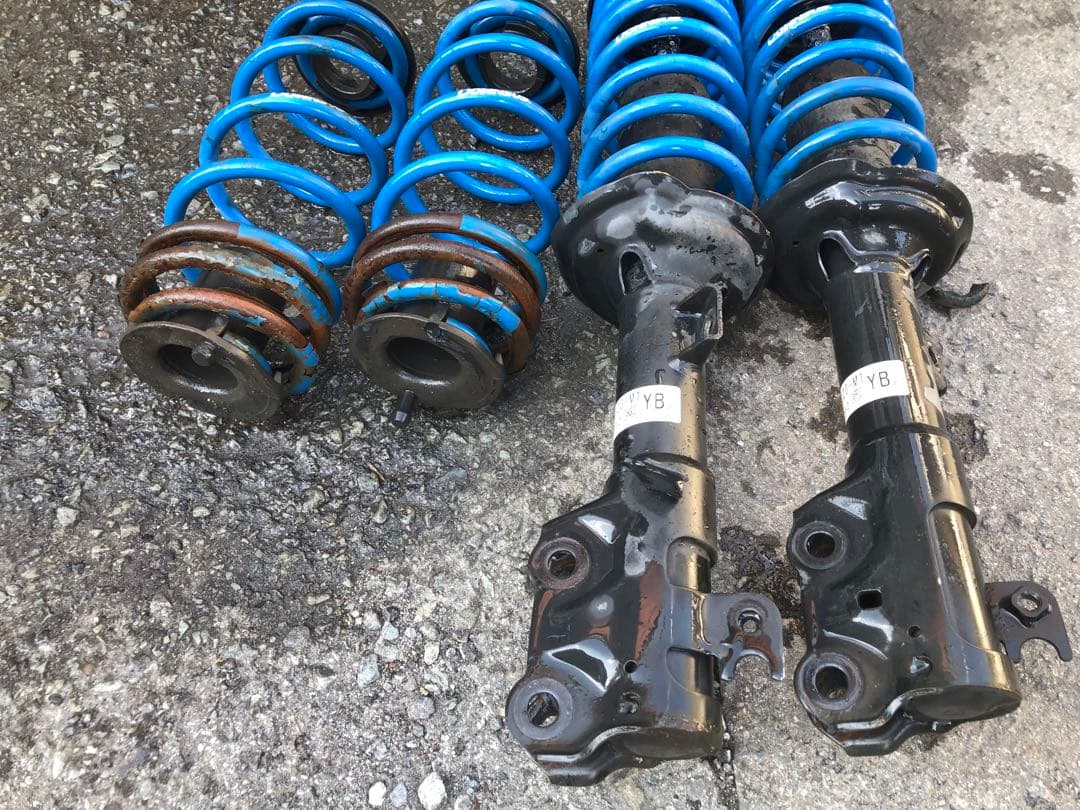 N-BOX JF1 エスペリア　ダウンサス　ストラット　1台分