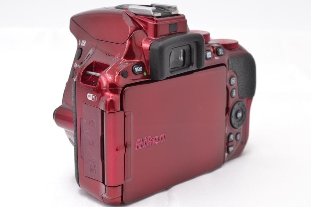ニコン　Nikon D5500 希少RED ダブルズーム カメラバッグ付