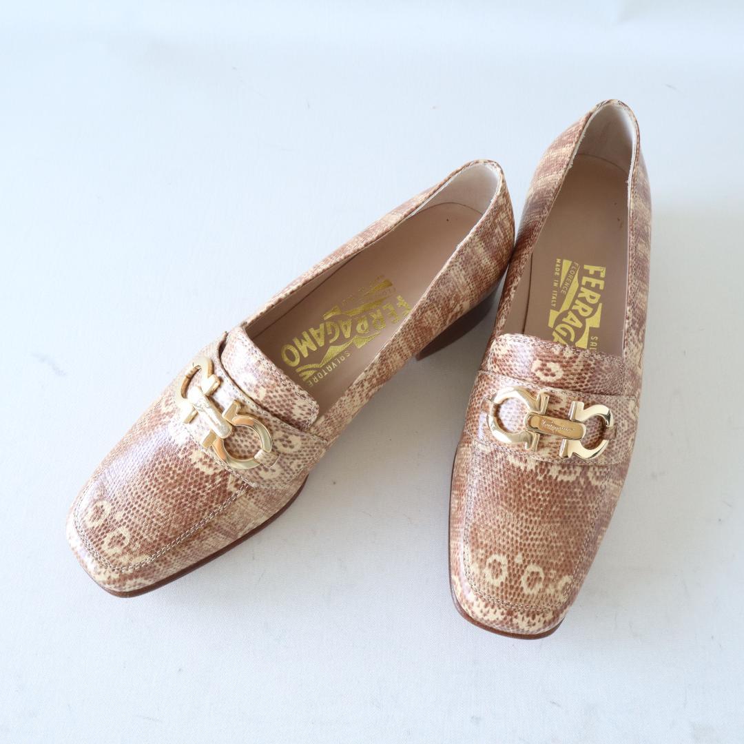 未使用フェラガモ ガンチーニローファー ヘビ柄5C 22〜22.5cm