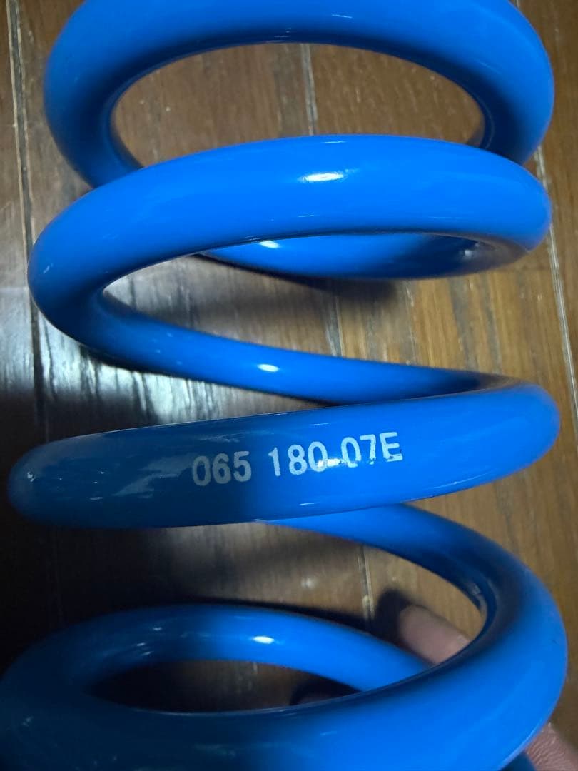 クスコ　ブルースプリング　ID65 180mm 7k