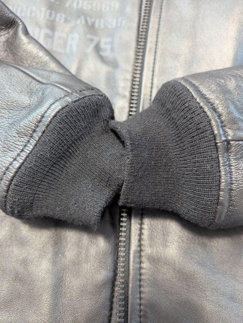 希少品 美品 AVIREX レザージャケット ステンシル MA-1 羊革