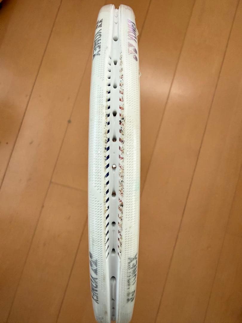 2025年モデル テクニファイバー T-FIGHT 300 グリップ2 美品