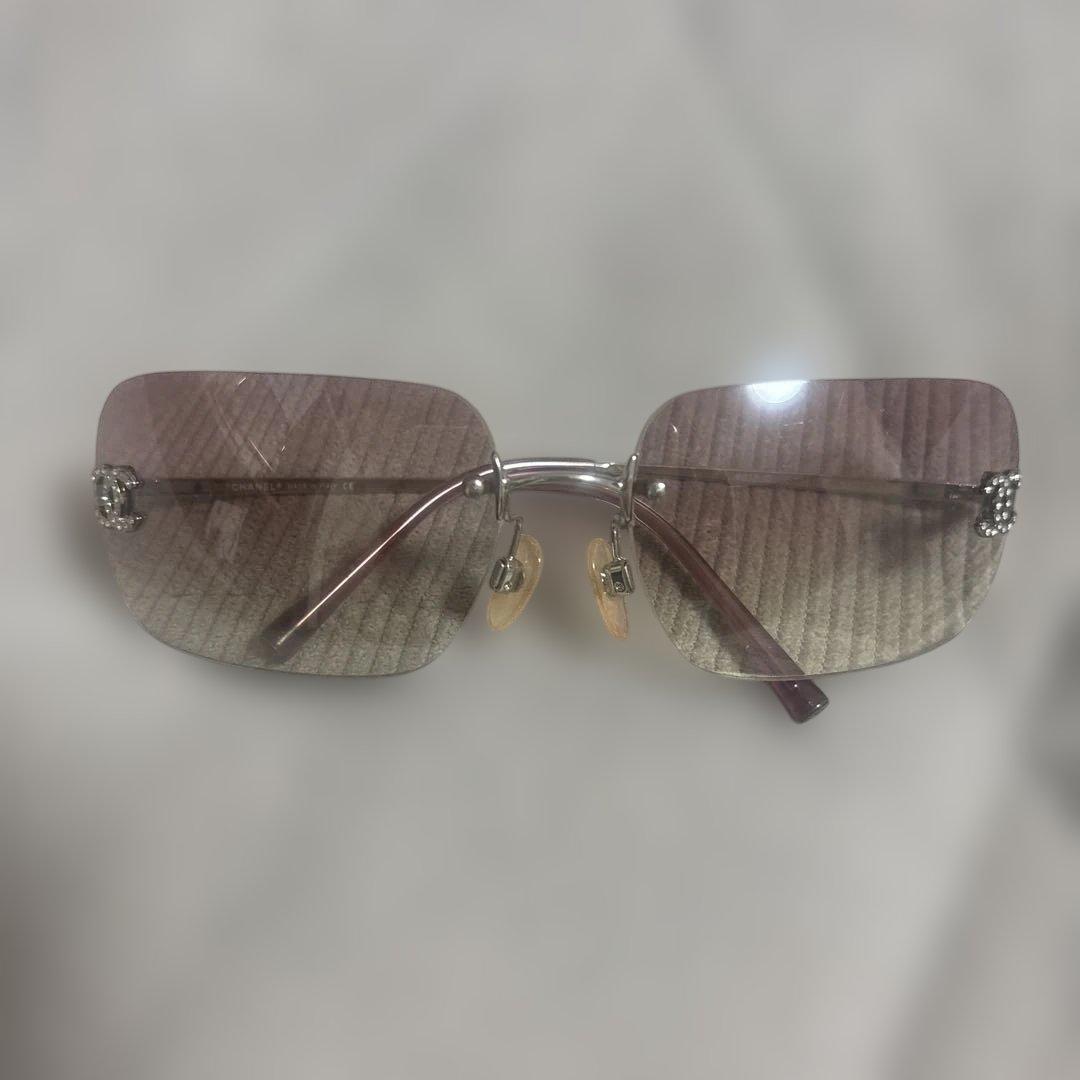 Chanel ビジュー付きグラデーションピンクサングラス