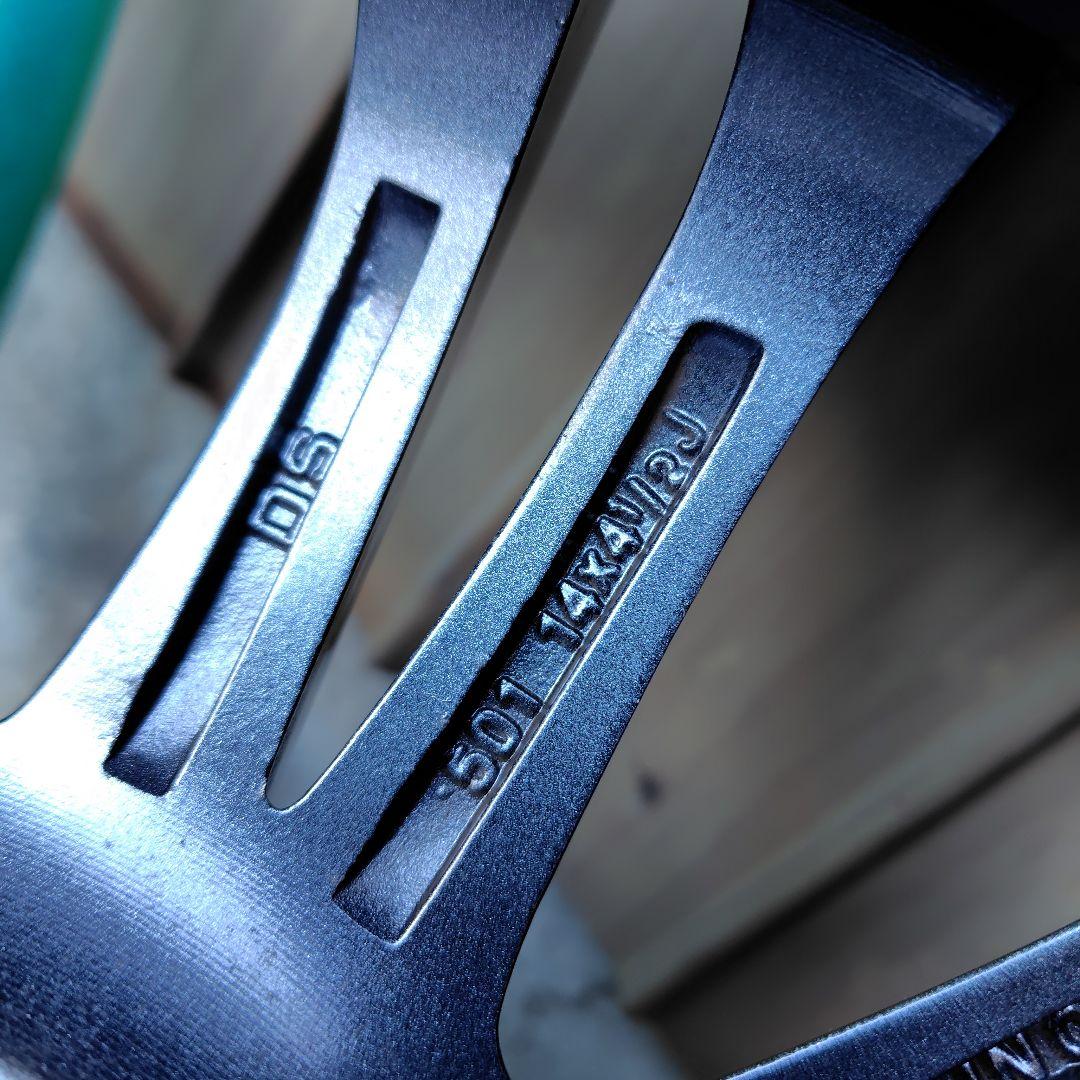 軽自動車用14インチアルミホイールサマータイヤ付。バリ溝美品。