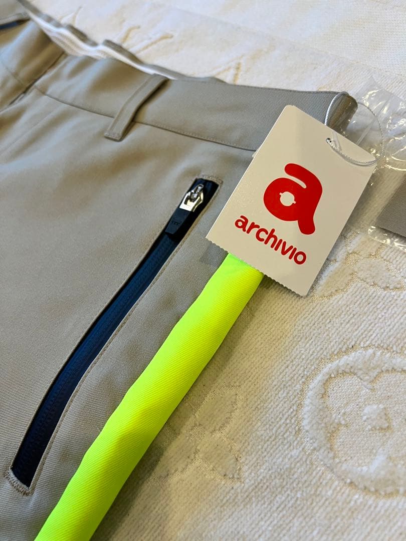 archivio アルチビオ　ゴルフウェア　パンツ　50サイズ　新品未使用品