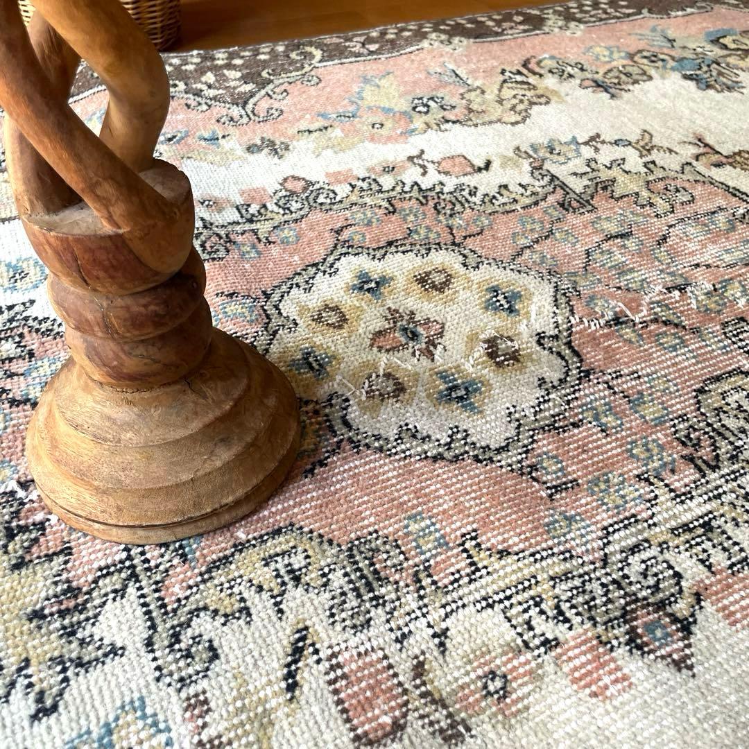 118×207 フローラルメダリオン　スモーキーピンク　トルコヴィンテージラグ