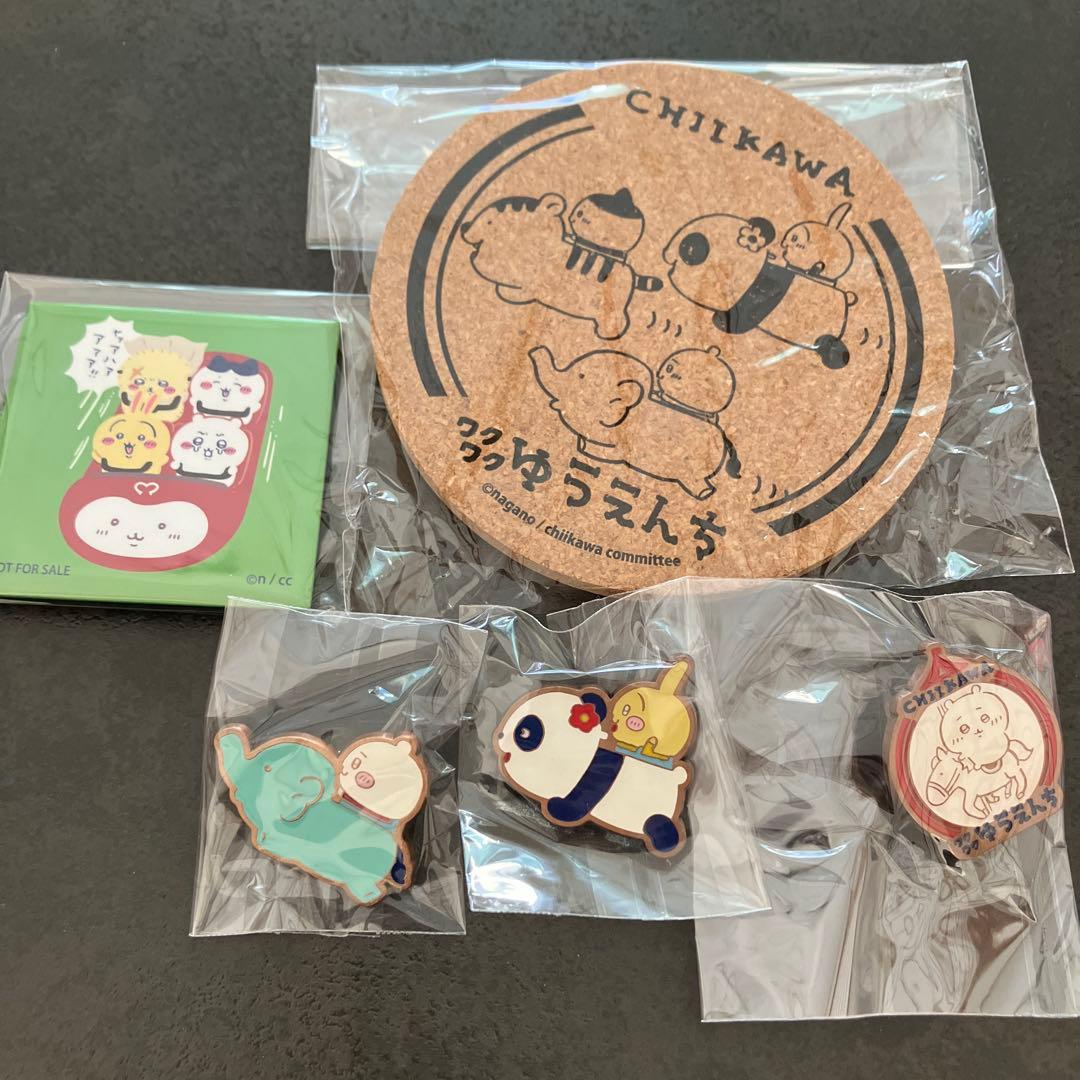 ちいかわゆうえんち　ピンバッジ 4ケセット コースター付き