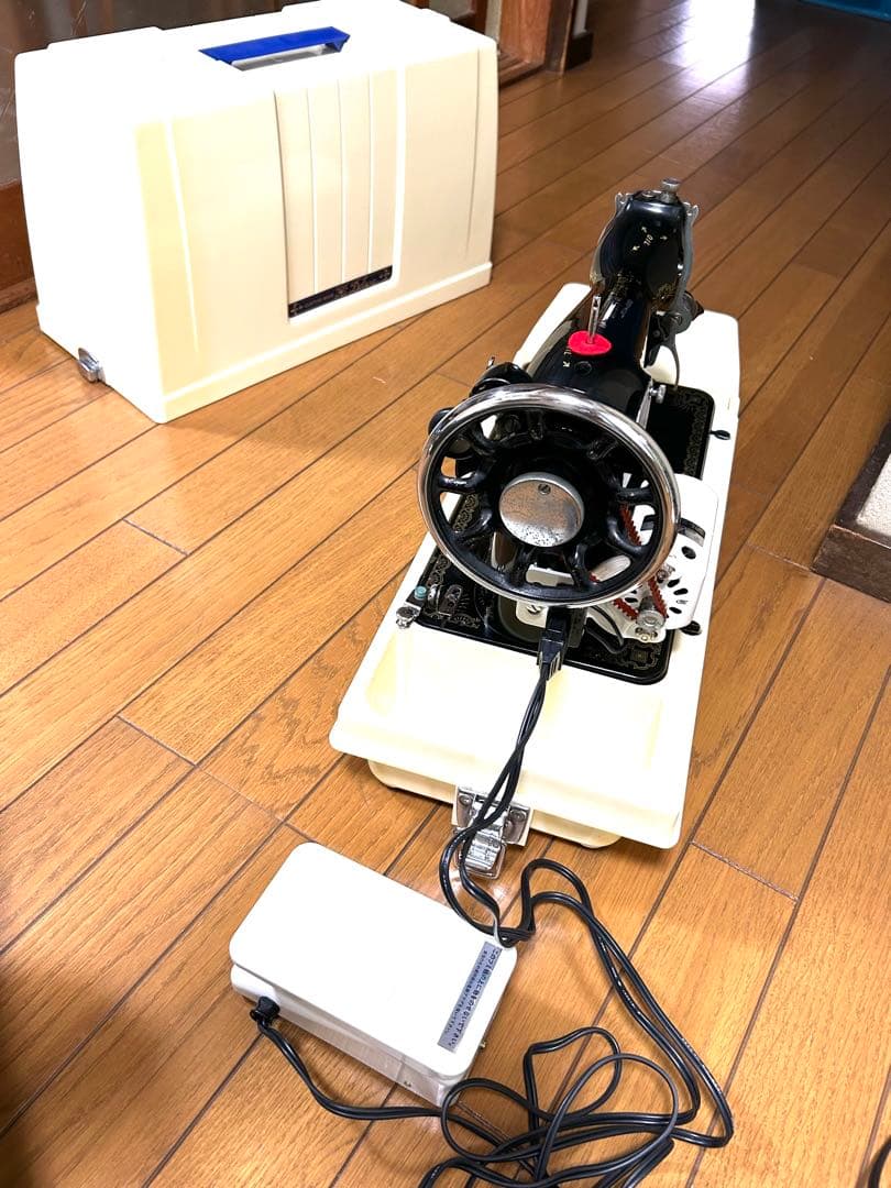 SINGER シンガー　縫えるアンティークミシン　モーター付き