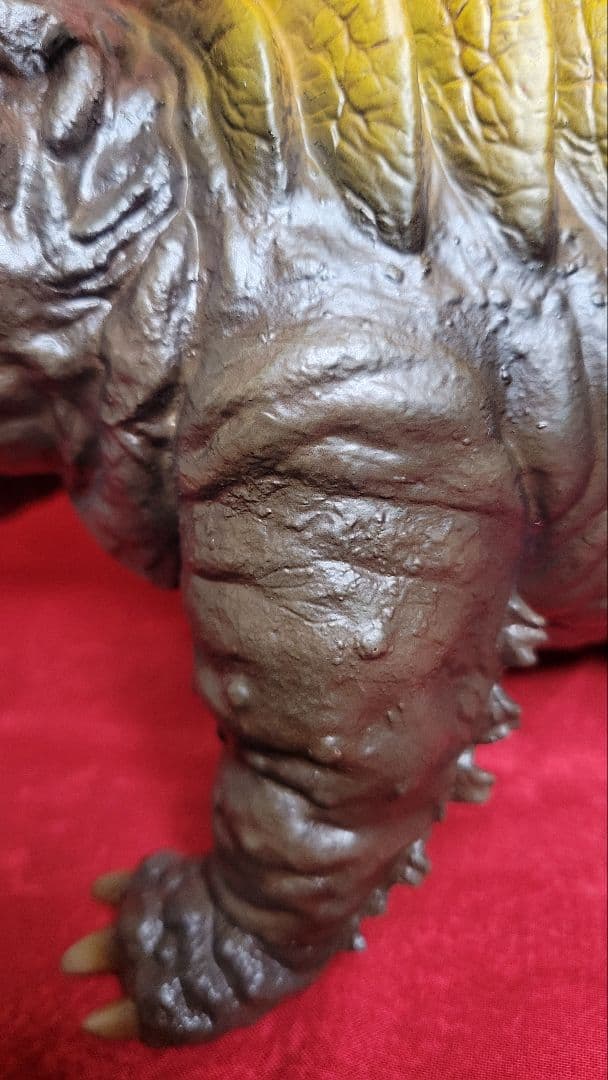 ビリケン商会ソフビキット完成品　透明怪獣ネロンガガレージキット完成品ウルトラマン