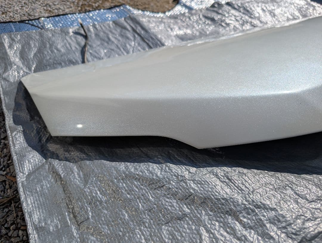 まめ　ヴェルファイア20系後期ボンネットフード/純正 白070 ホワイト