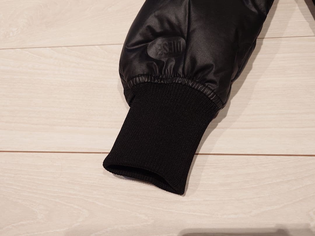 DIESEL ブラック ダウンジャケット