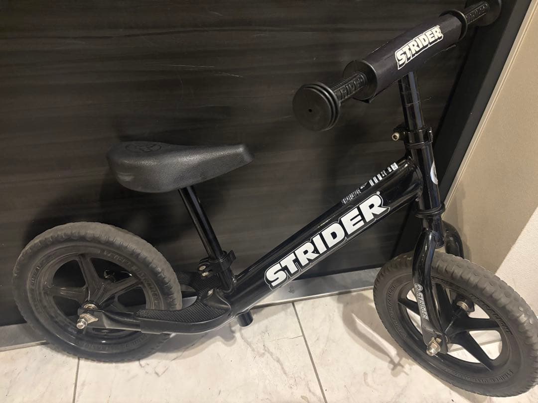 STRIDER スポーツモデル バランスバイク ブラック