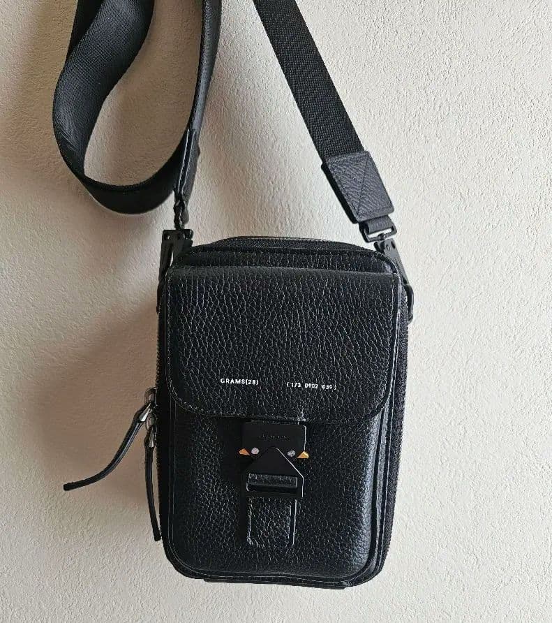 GRAMS28(グラムス28) 173ブラック ショルダーバッグ