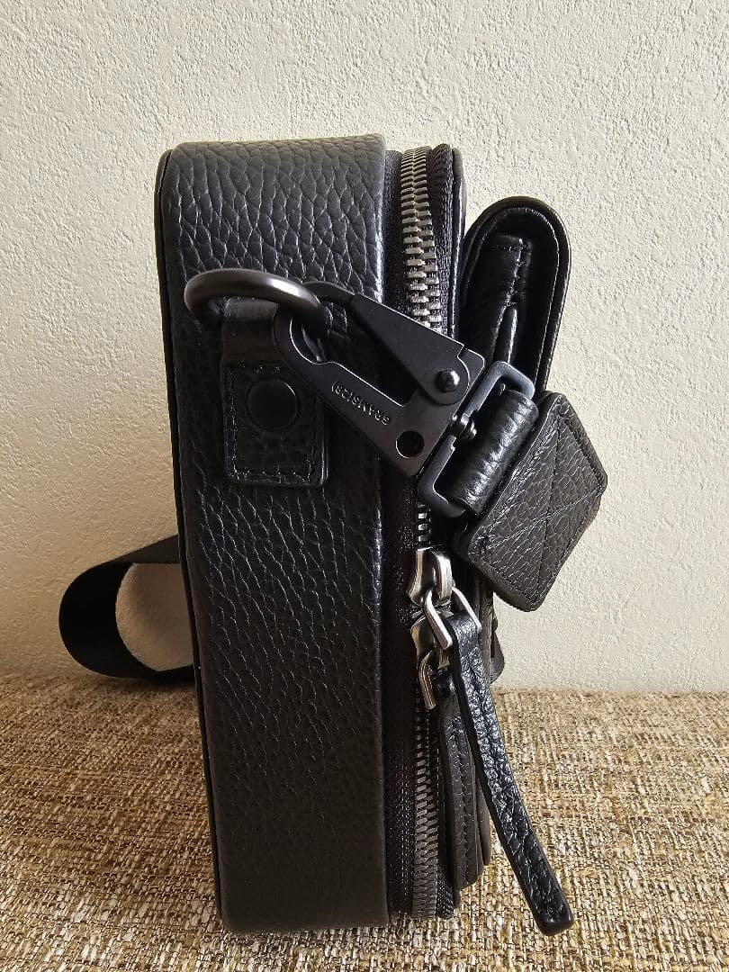 GRAMS28(グラムス28) 173ブラック ショルダーバッグ