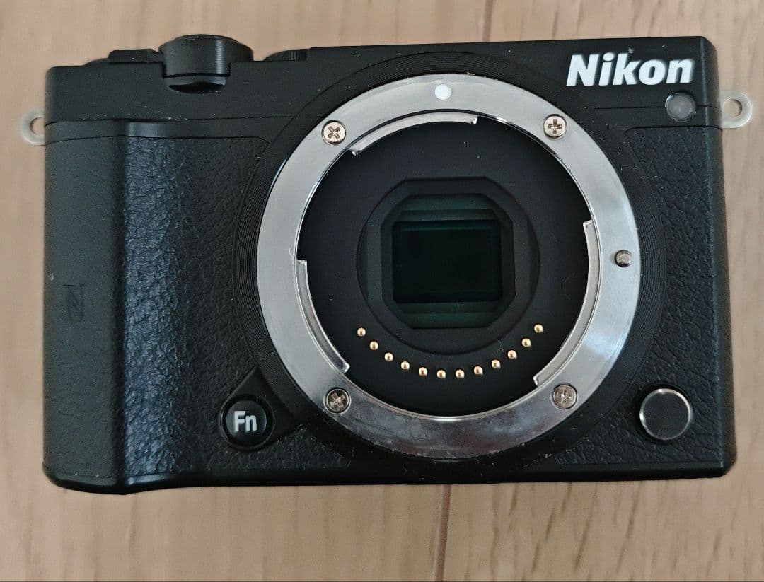 デジタルカメラ Nikon 1J5