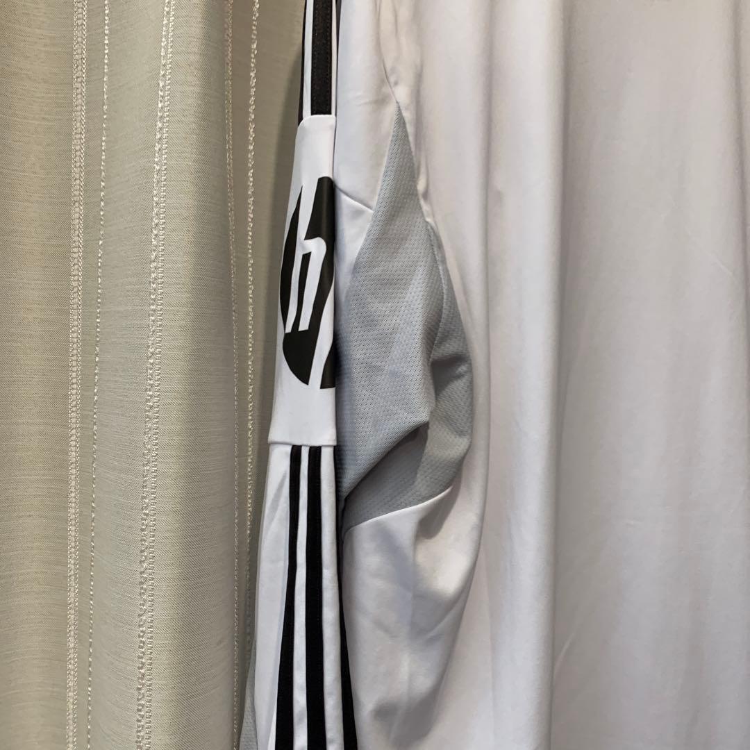 adidas レアルマドリー ユニフォーム