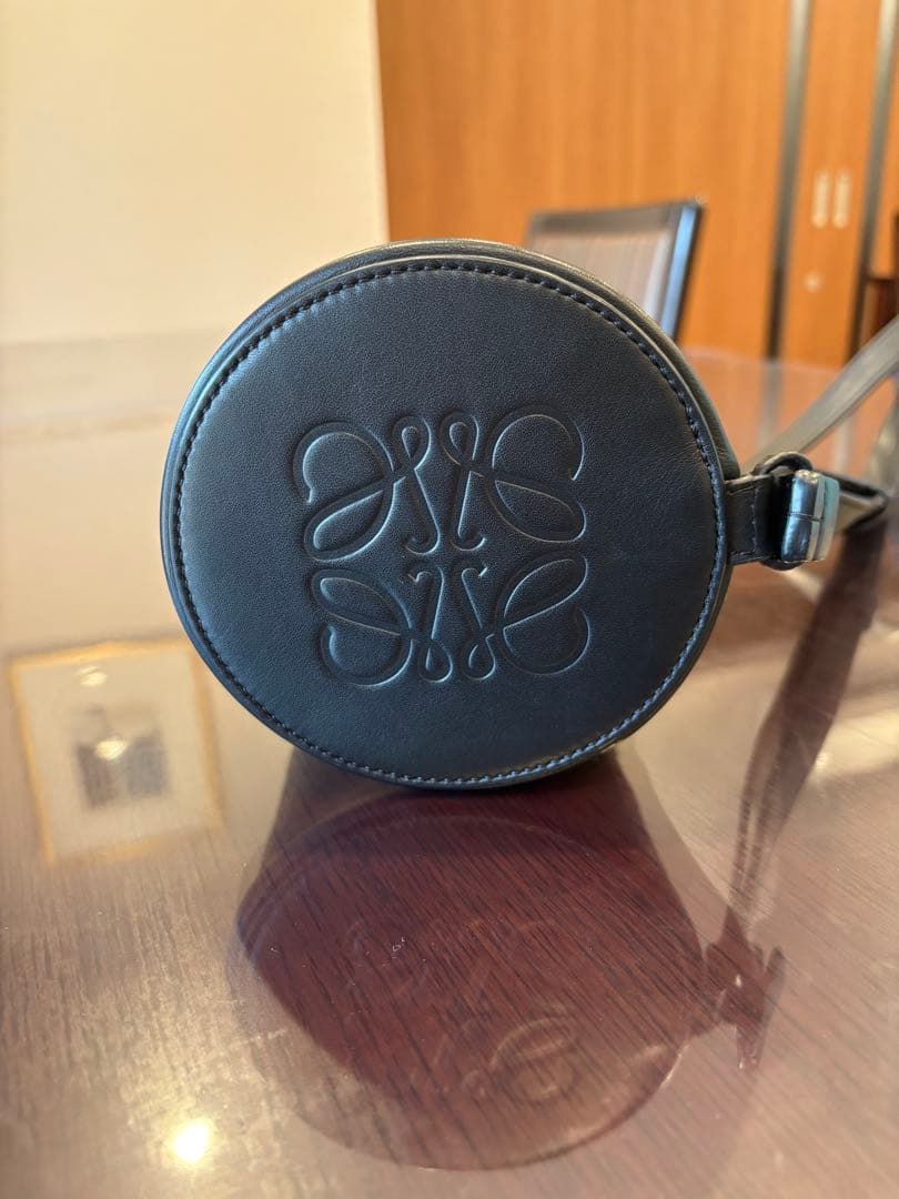 LOEWE レザーショルダーバッグ