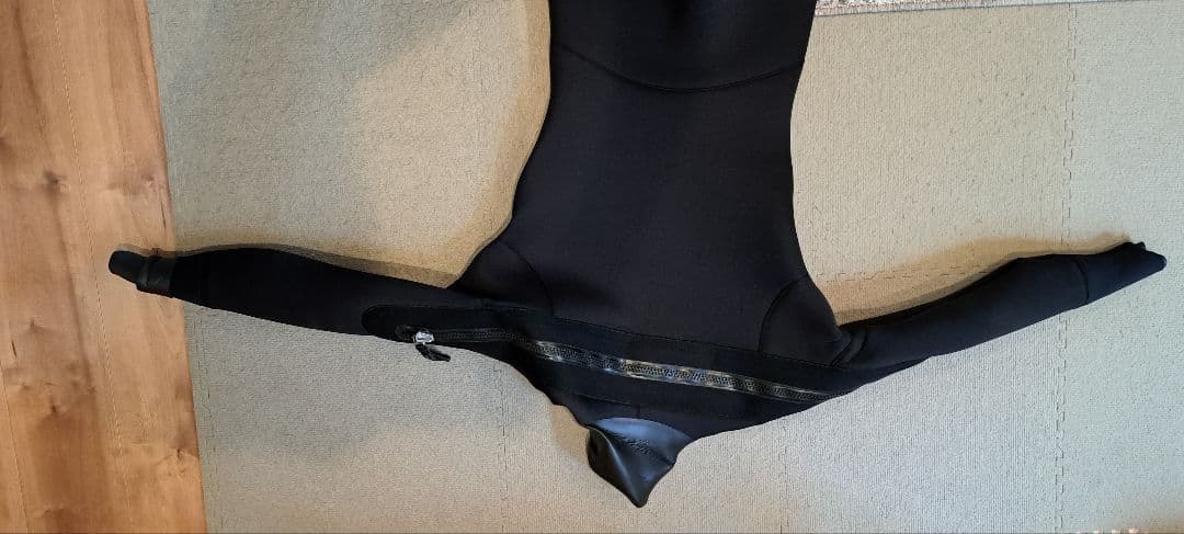 美品　リフス　ドライスーツ　170ー58kg