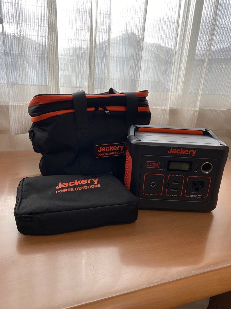 売り切り　Jackery 240 ポータブル電源