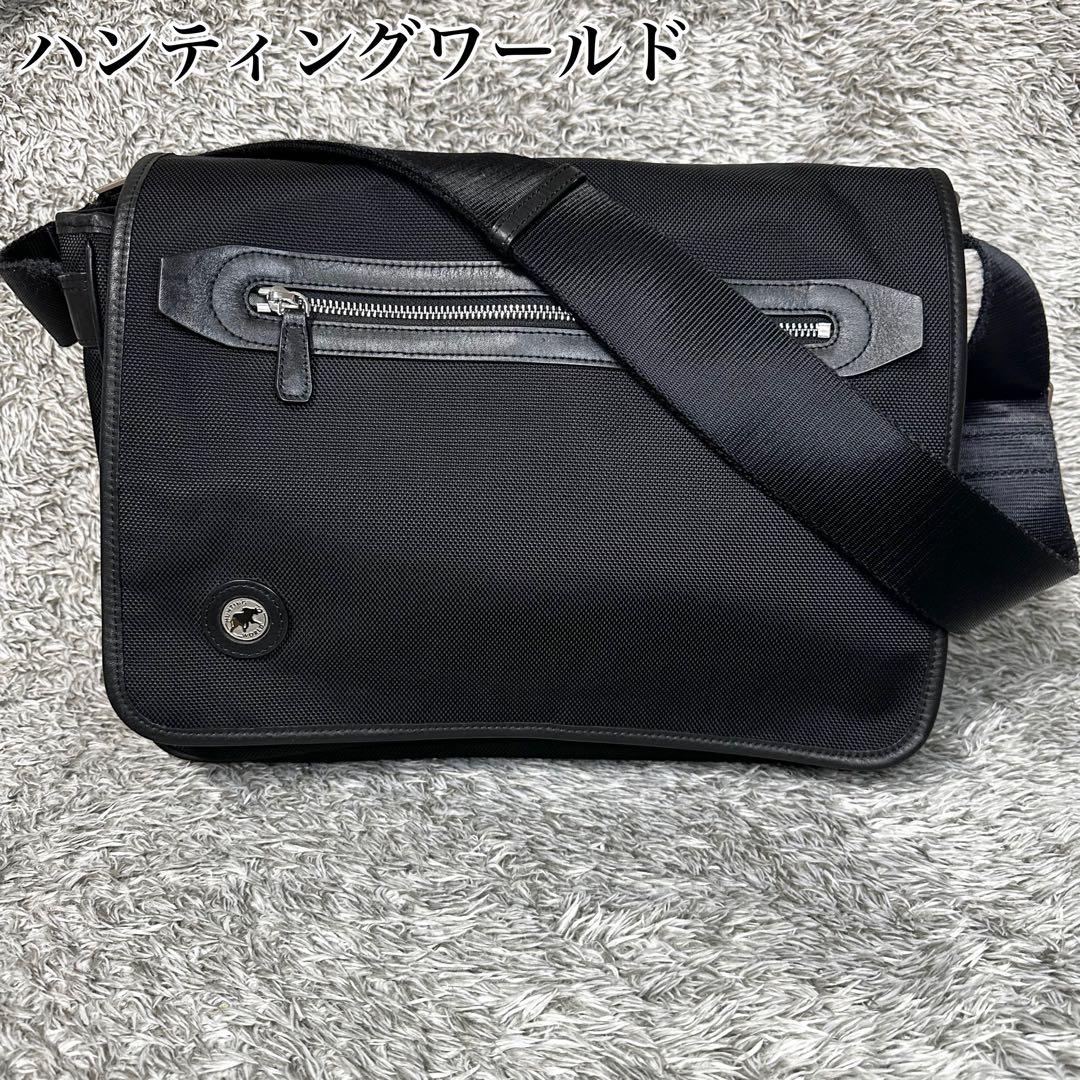 ハンティングワールド　メッセンジャーバッグ　レザー　キャンバス　黒　ショルダー