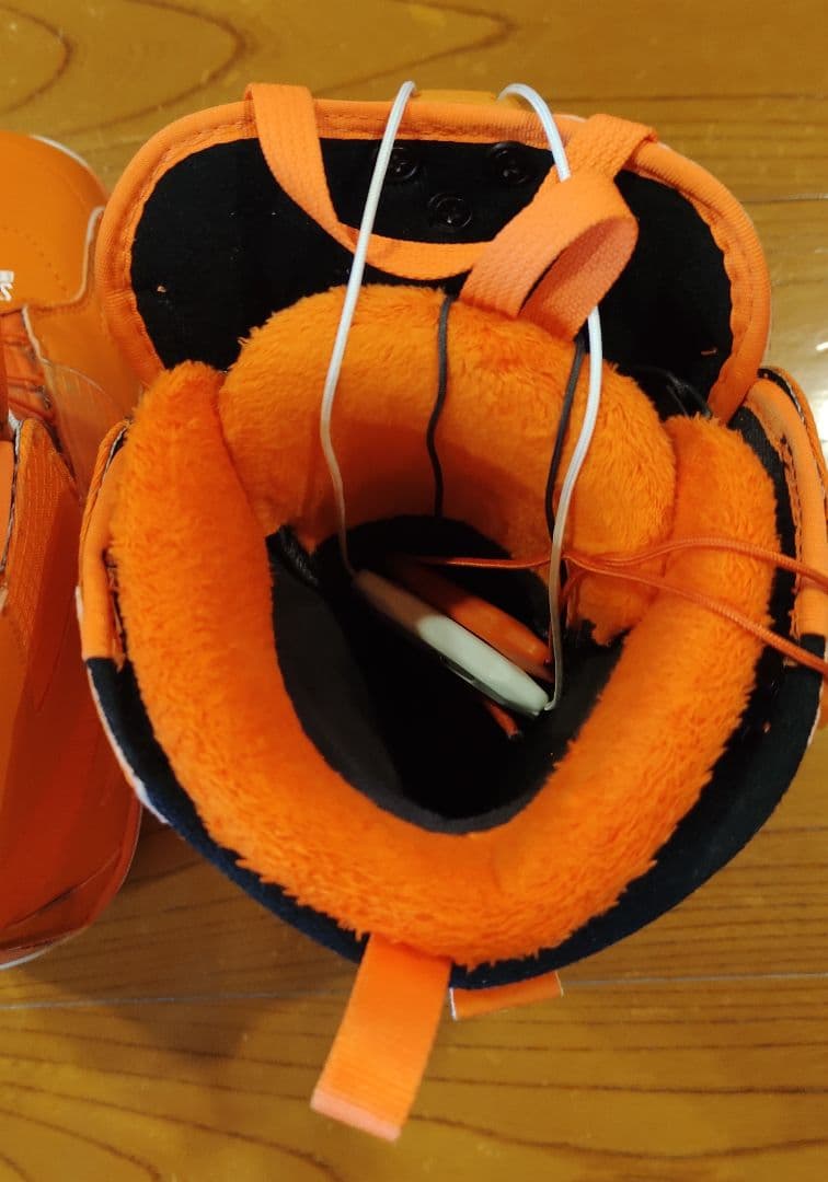 SALOMON スノーボードブーツ オレンジ 26cm