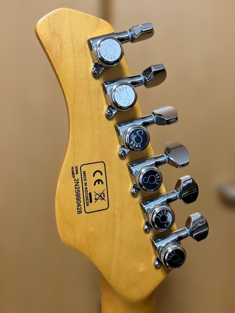 【やっさん】Sire / Larry Carlton J5 WH