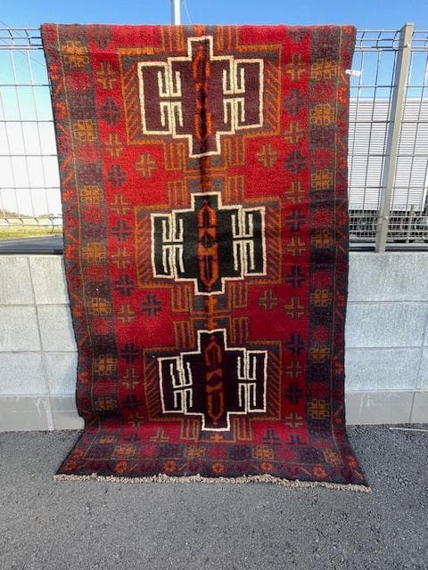 ペルシャのバルーチ ヴィンテージ古いエジプト デザイン ラグ 196x113cm