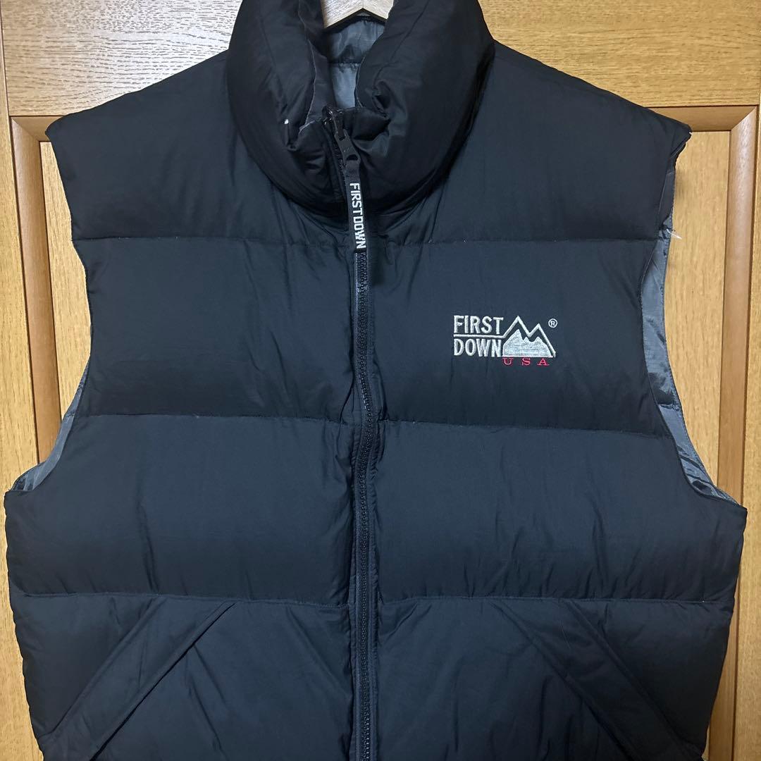 FIRST DOWN ブラック ダウンベスト