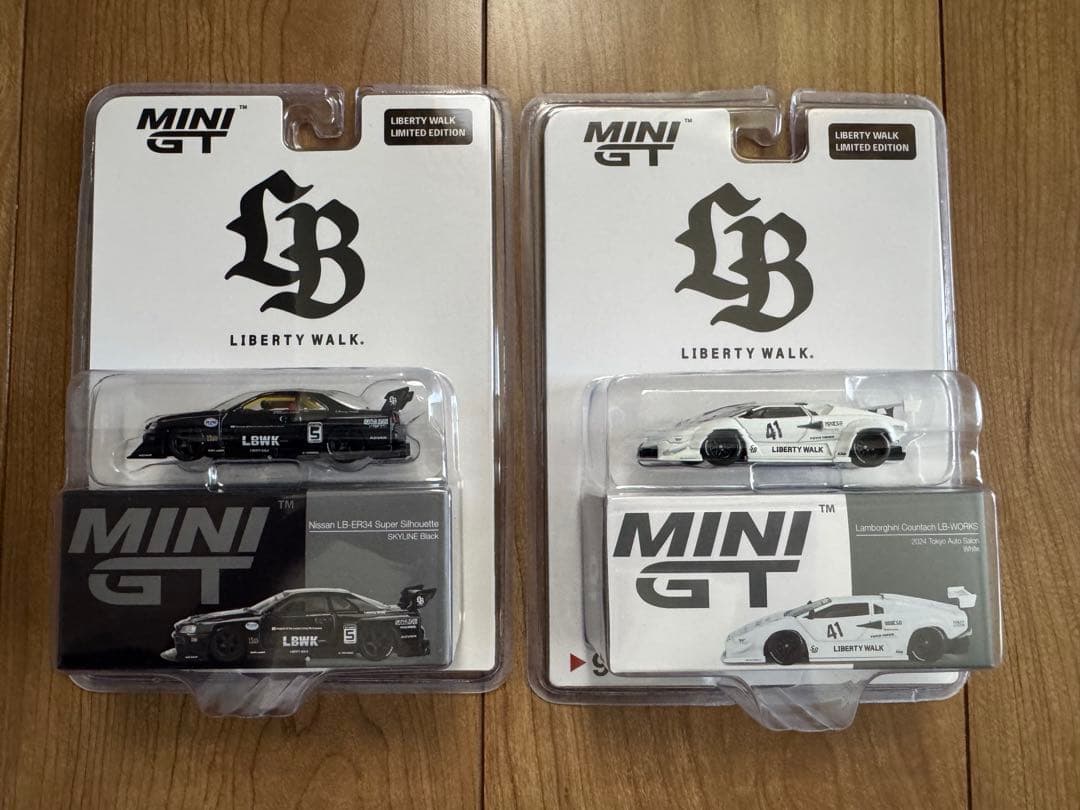 ミニカー LIBERTY WALK GT Nissan Lamborghini