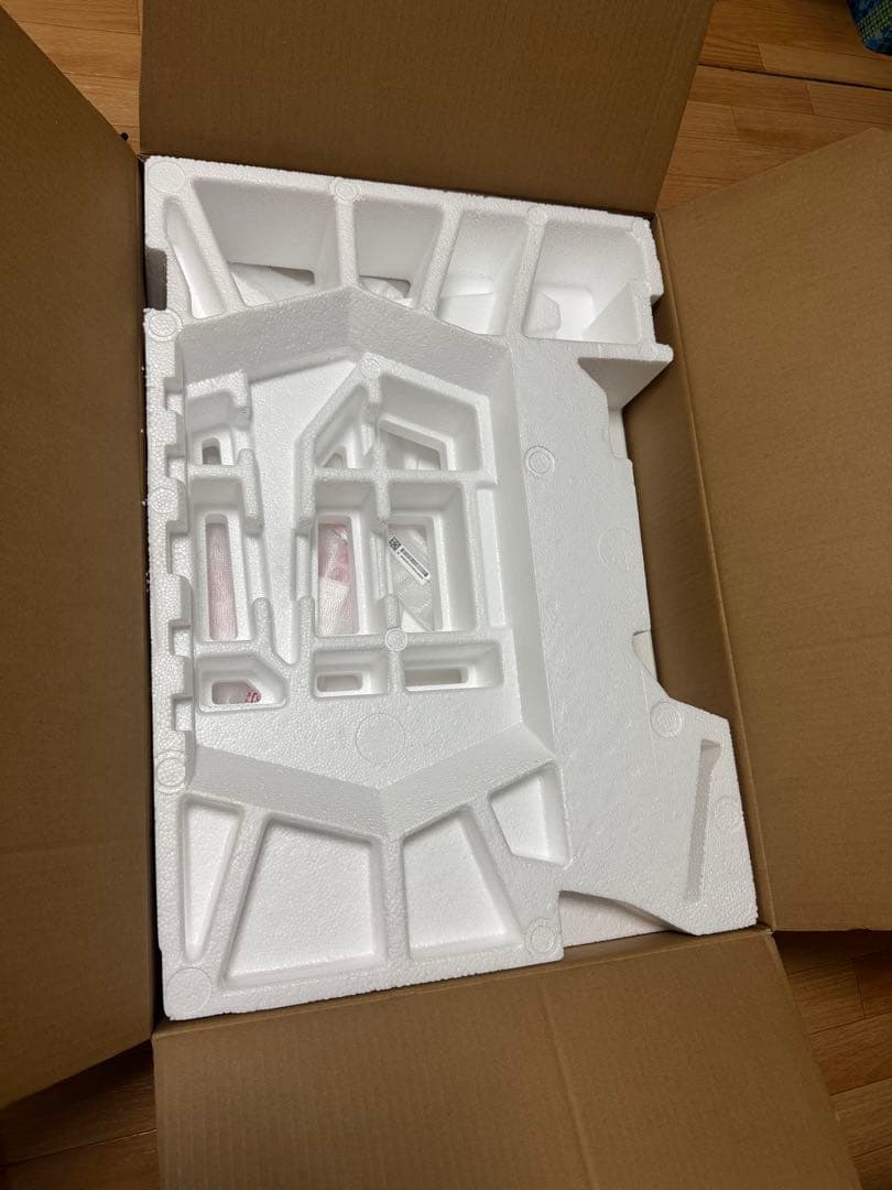 【極美品】LGゲーミングモニター　27インチ27GS75Q