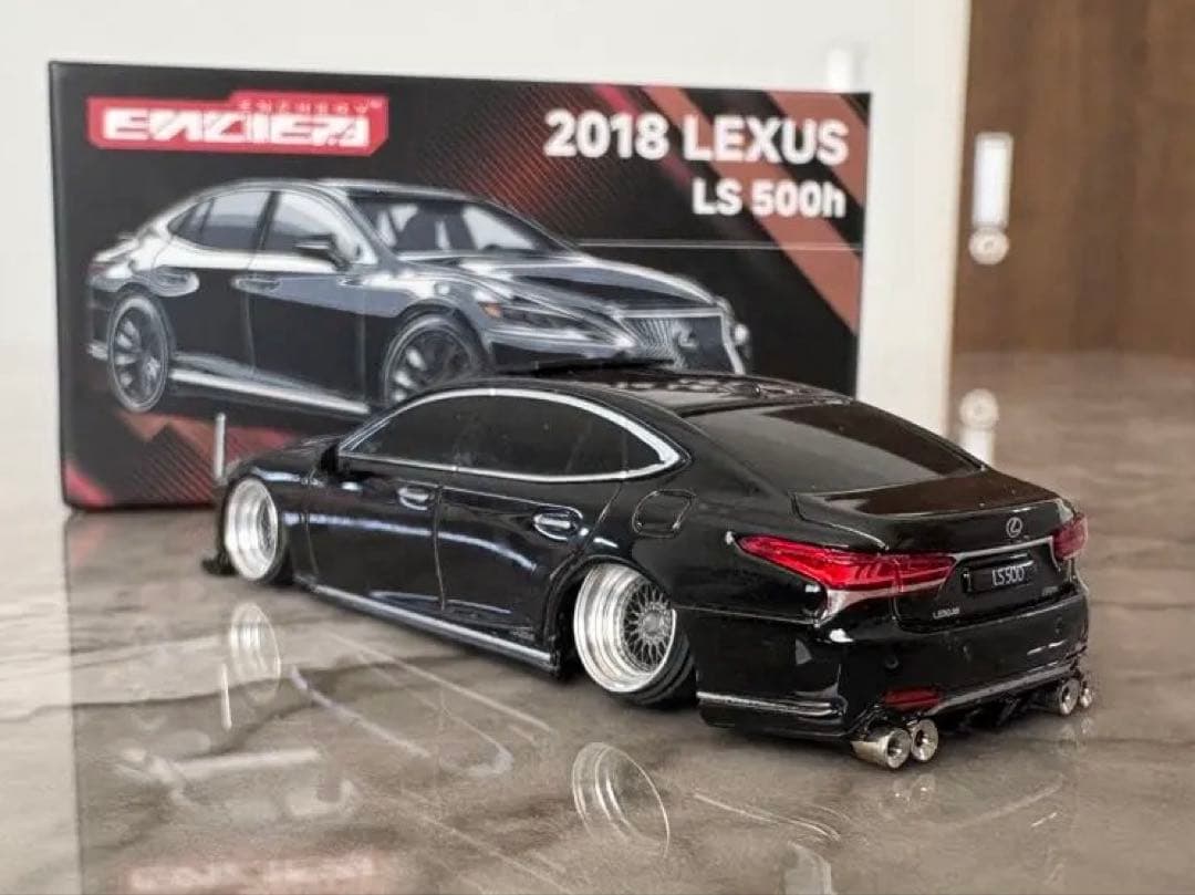 LEXUS LS500h ミニカー 1/64 2月7日まで限定セール