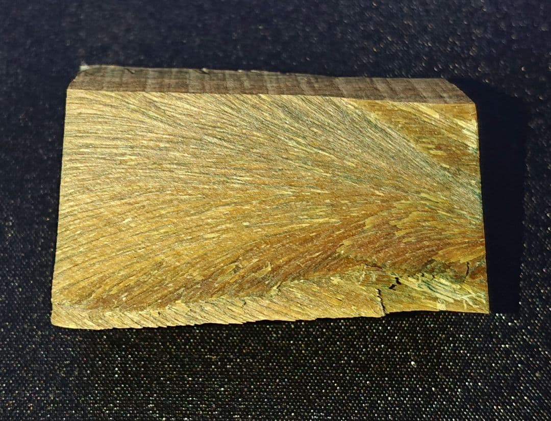 香木 沈香 伽羅 聞香◎品名カンボジア産 ブルー白檀