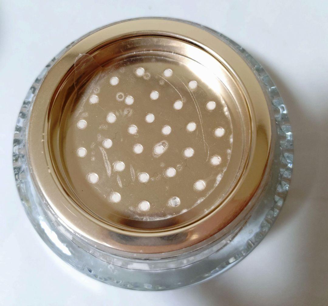 ランコム　アプソリュエッセンスインパウダー　01