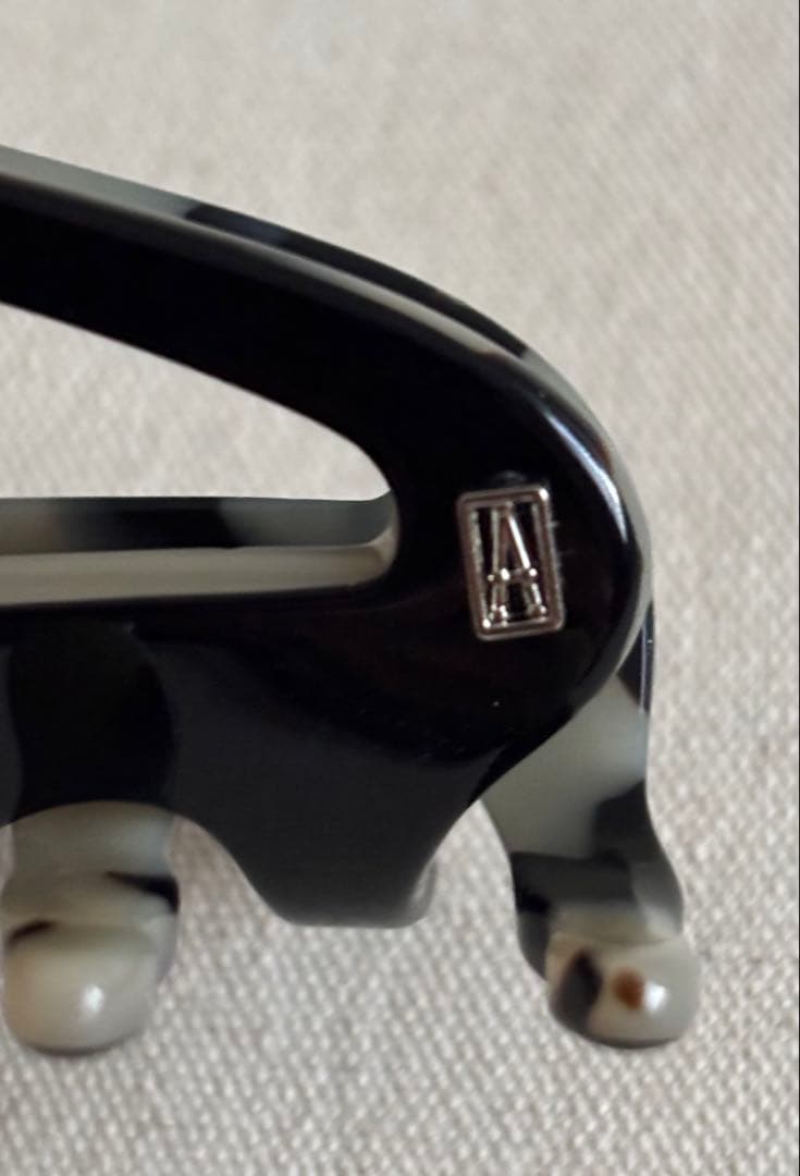 新品未使用 アレクサンドルドゥパリ ヘアクリップ ブラック×アルビノス