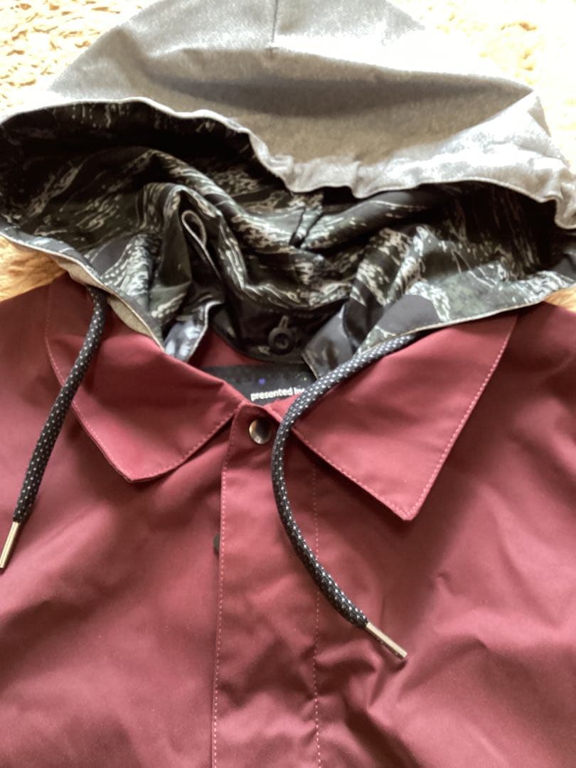 新品　xnixフェニックス　赤茶色Ｘ黒迷彩　メンズＭ　スノボウェアスキーウェア