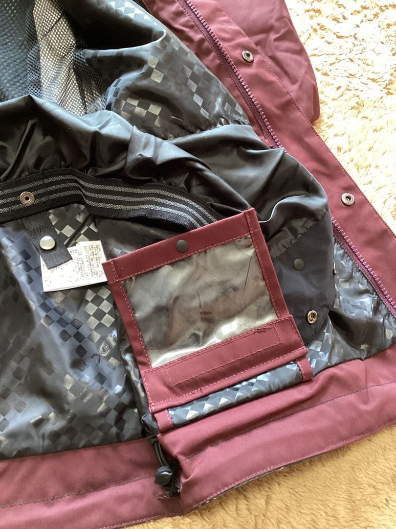 新品　xnixフェニックス　赤茶色Ｘ黒迷彩　メンズＭ　スノボウェアスキーウェア