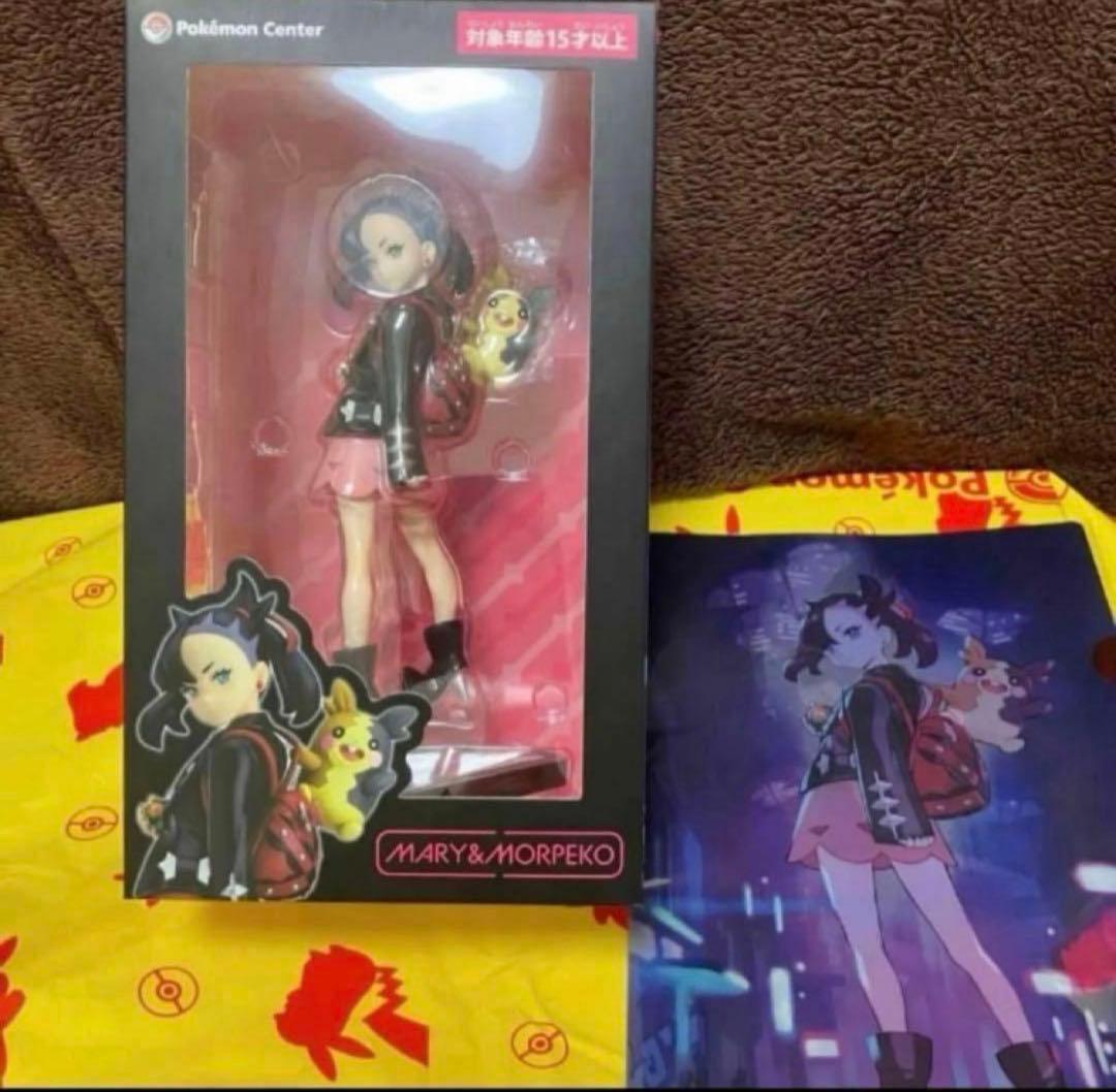 新品未開封　マリィ　ポケモンセンター　フィギュア