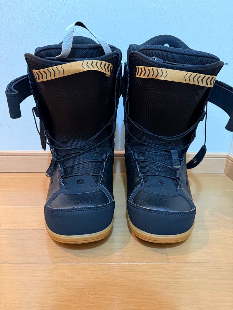 ブラック スノーボードブーツ ディーラックス