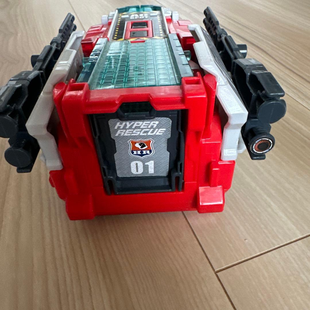 トミカ　ハイパーレスキュー　消防車　救急車