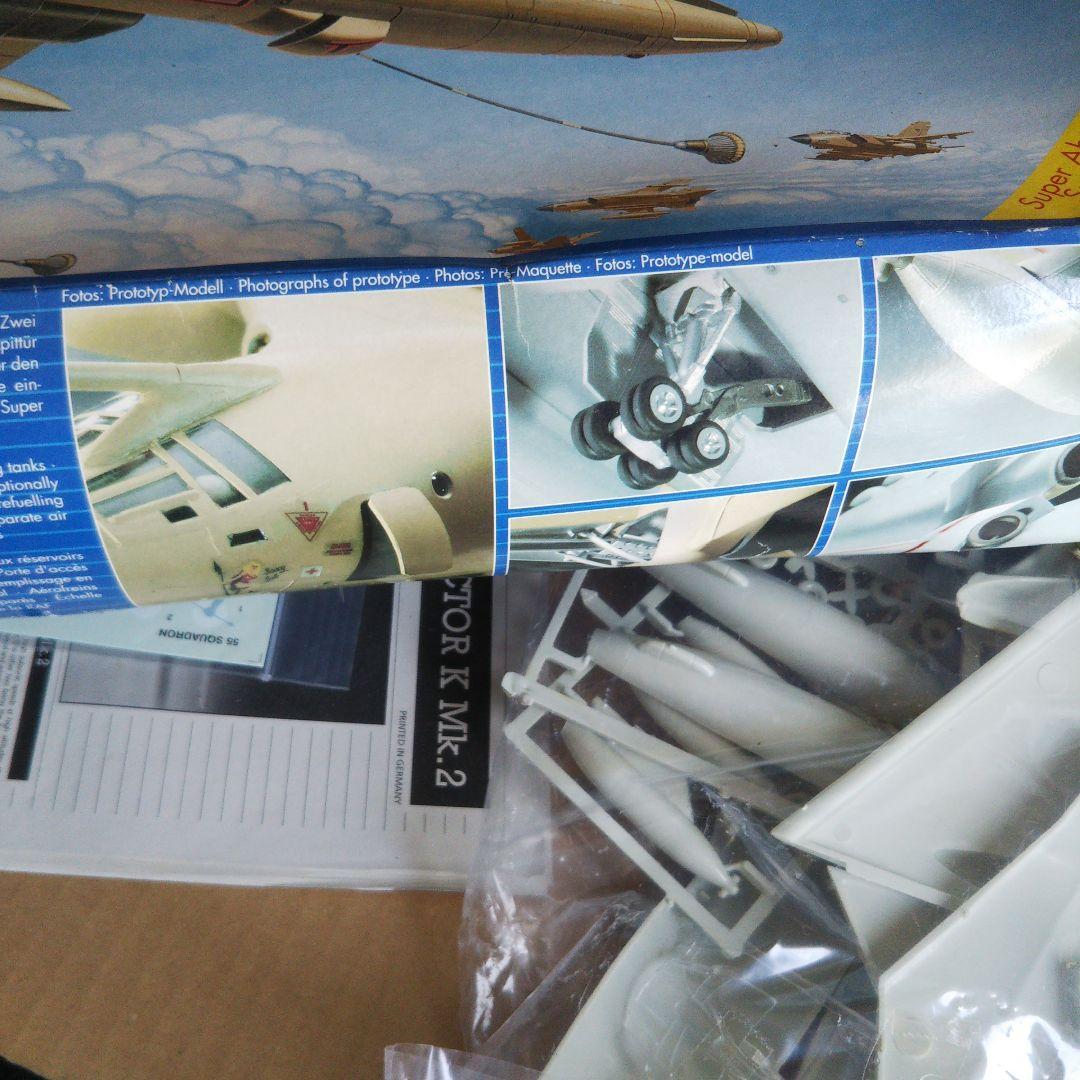 大型航空機　レベル 1/72 ビクター K Mk2 ドラゴン Ar234 中古品