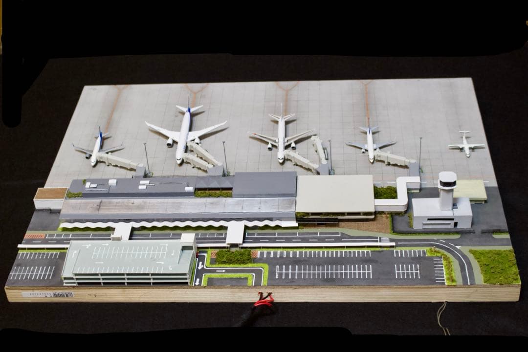 1/500 空港ジオラマ 最大5機駐機可能 フル電飾 フルスクラッチ 引取歓迎