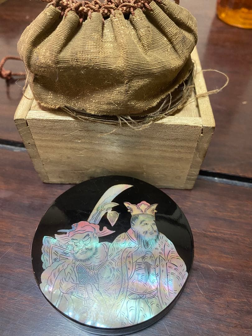 中国　螺鈿　香合