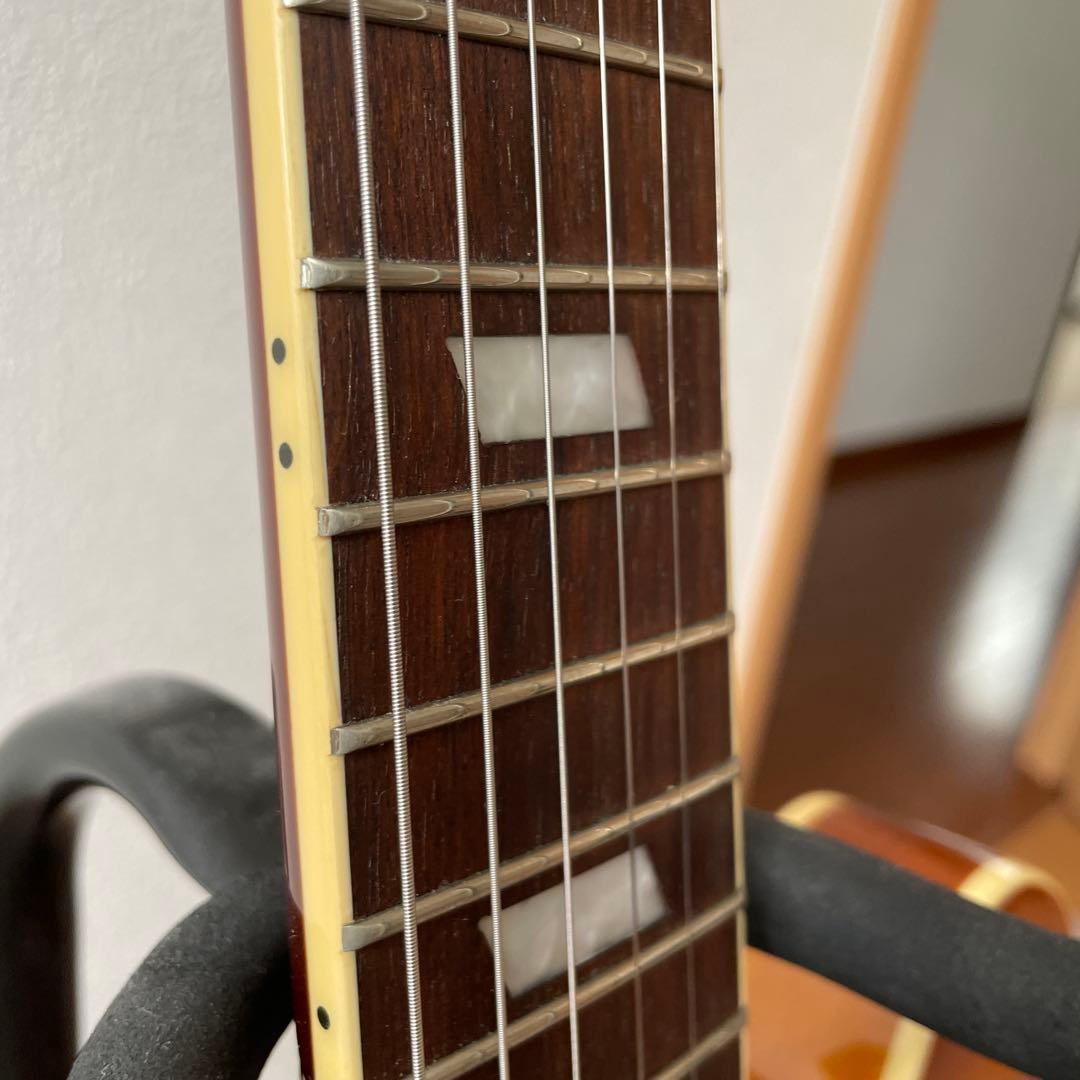 Epiphone リビエラ