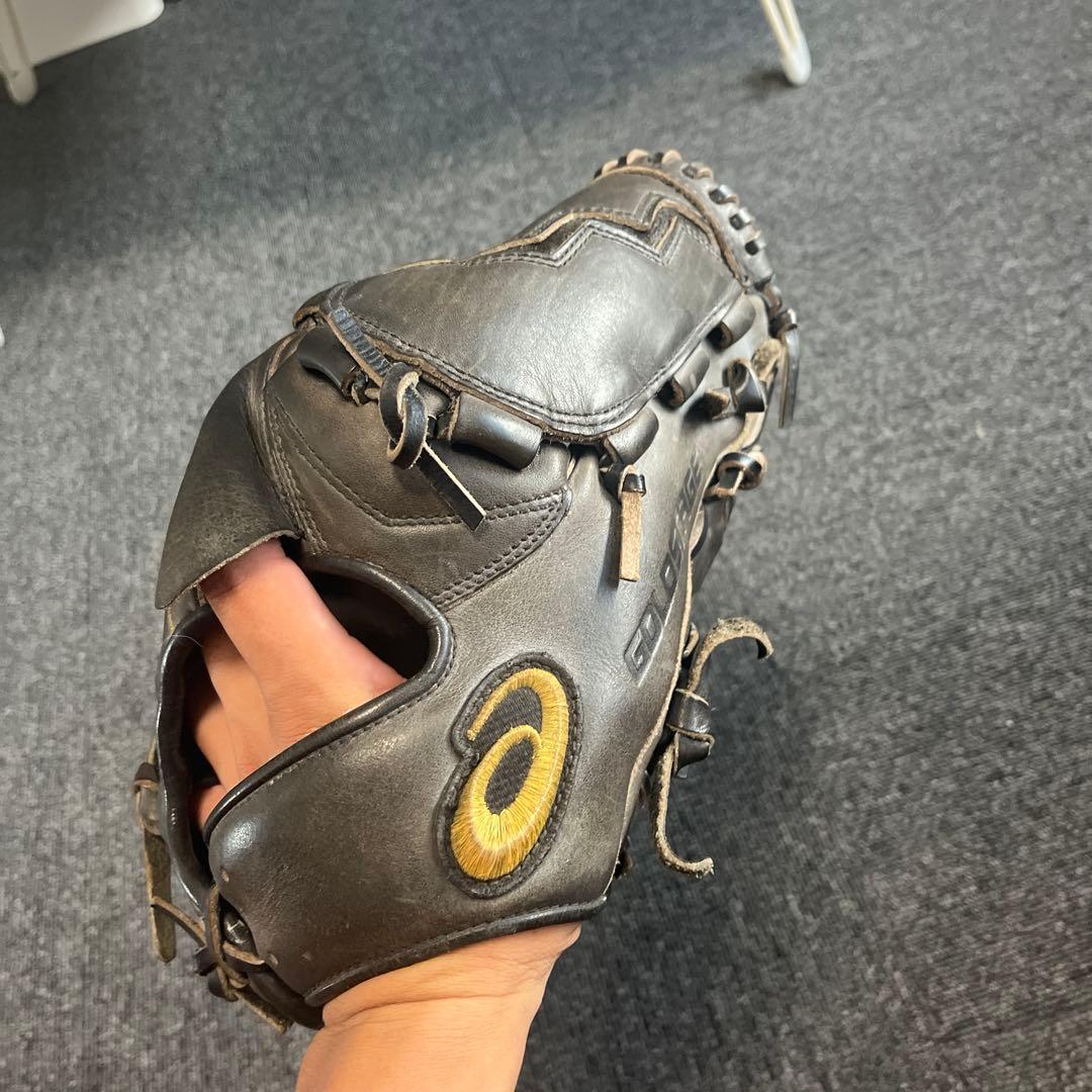 軟式投手用グラブ