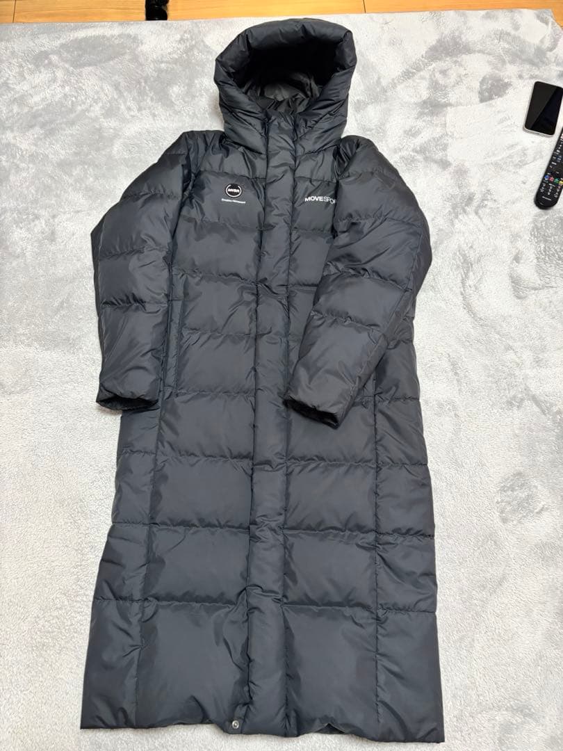 ブラックロングベンチコート フード付き