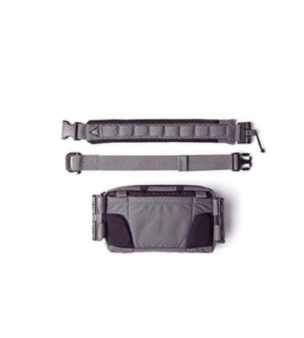 碓氷 雪乃　Lii Gear Mr Control グレー　ポーチ